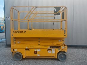 Scherenarbeitsbühne Compact10 10m Güglingen Heilbronn Vermietung Verleih